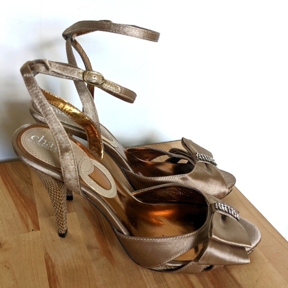 Charles david formal crystal embellished bow peep toe heels 8 - Picture 3 of 13